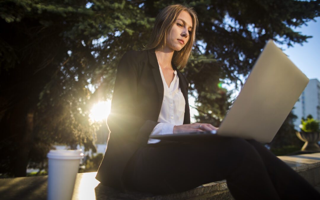 Sinta o ar livre: conforto e bem-estar no terraço do Trust Coworking